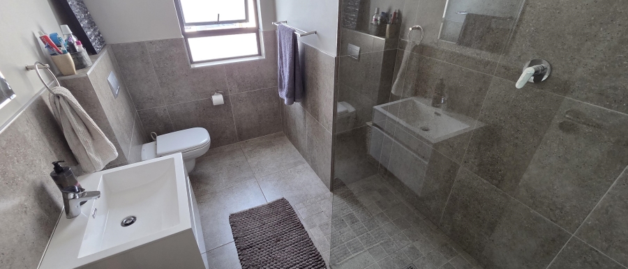 To Let 3 Bedroom Property for Rent in Groot Phesantekraal Estate Western Cape